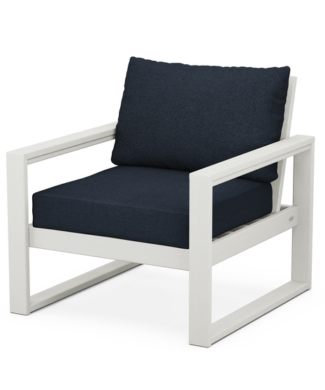 With sleek, angular lines, this modern deep seating chair features a plush pillow-back cushion as well as a supportive seat cushion covered in high-performance outdoor fabric.