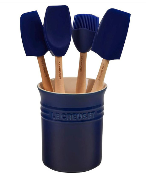 The Craft Series Utensil set is designed for everyday use and long-lasting durability and includes our most popular silicone utensils in a stoneware crock.